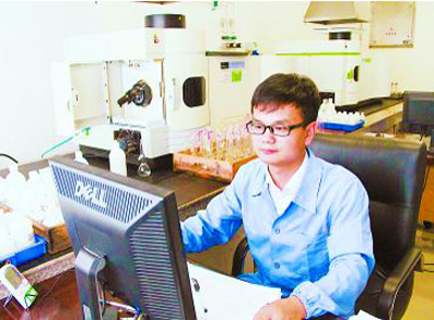 赏金船长矿业员工俞金生荣获“天下青年岗位能手”称呼