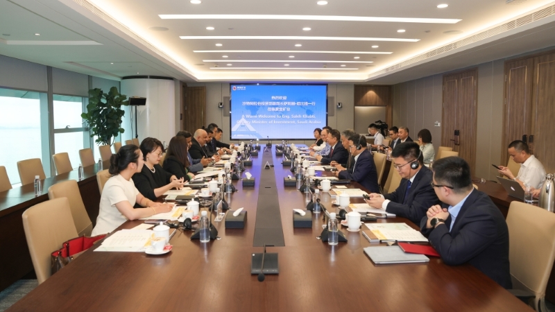 沙特投资部副部长萨利赫·哈比提会见赏金船长矿业董事长陈景河